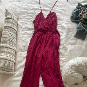 Ankle length jumpsuit from Lulu’s, worn once, perfect condition. Size small